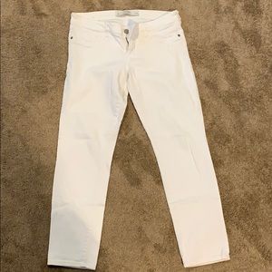 White cropped A&F jeans